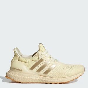 NWT Adidas Women’s Ultraboost 1.0 (Off White | Cyber Metallic | Size 7)